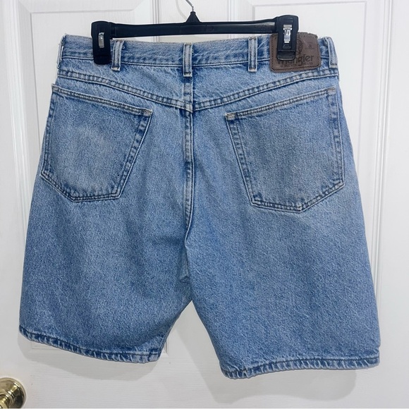Wrangler men’s jeans shorts - Picture 3 of 4
